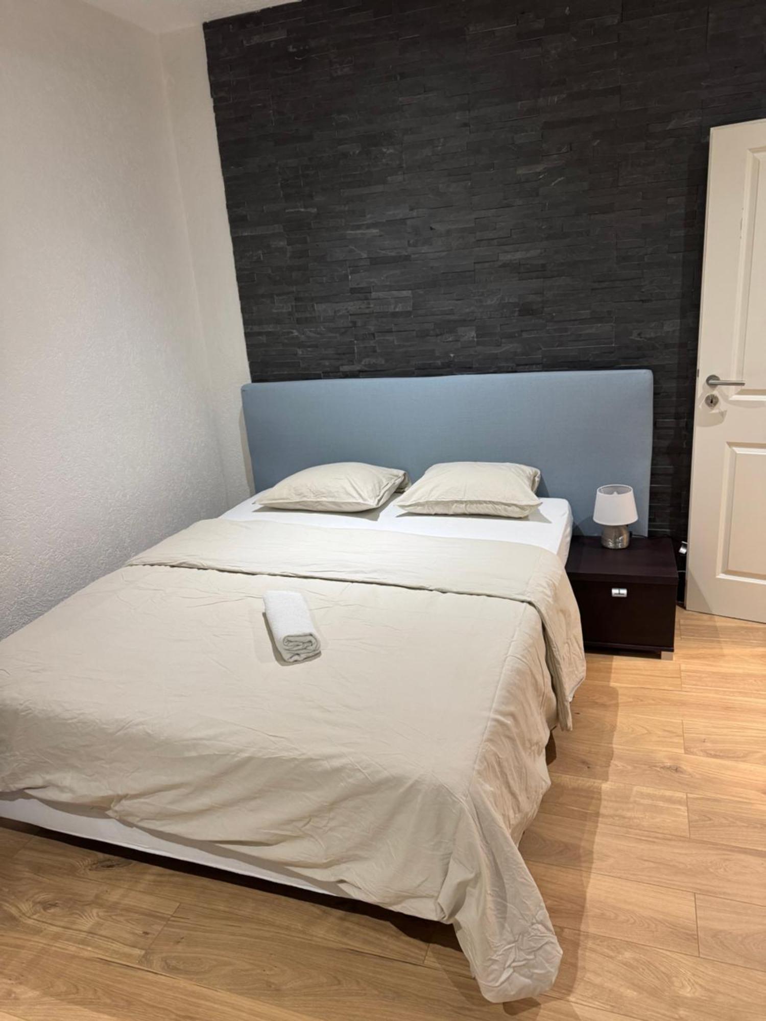 Appartement Bes,, Chaleureux Et Confortable Avec Entree Independante วิทเทนไฮม์ ภายนอก รูปภาพ